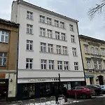 High Standard Room In Jewish District, Apartment Shared With Host
